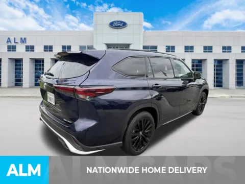 More photos of 2025 Toyota Highlander XSE at ALM Ford Marietta, GA