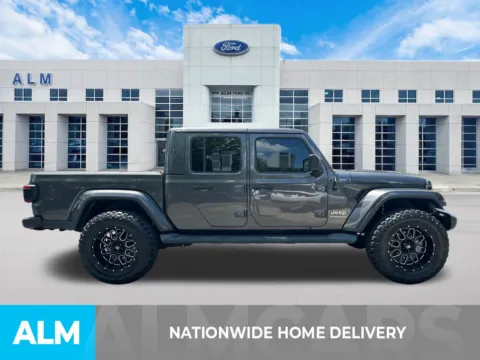 More photos of 2020 Jeep Gladiator Overland at ALM Ford Marietta, GA