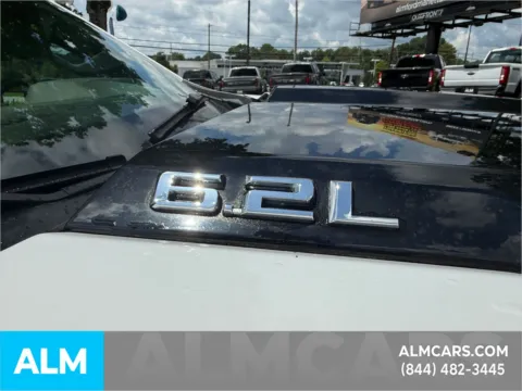 More photos of 2022 Chevrolet Silverado 1500 ZR2 at ALM Ford Marietta, GA