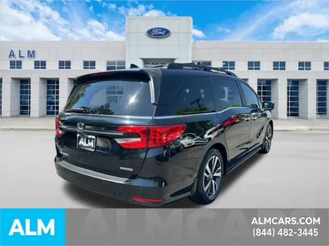 More photos of 2022 Honda Odyssey Touring at ALM Ford Marietta, GA