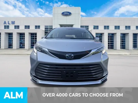 Photos of 2021 Toyota Sienna Limited for sale in Marietta, GA at ALM Ford Marietta