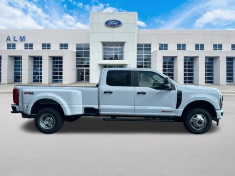 More photos of 2027 Ford F-350SD XL at ALM Ford Marietta, GA