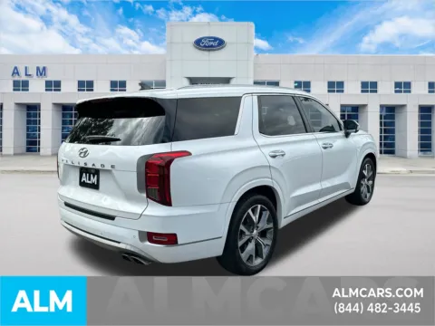 More photos of 2022 Hyundai Palisade Limited at ALM Ford Marietta, GA