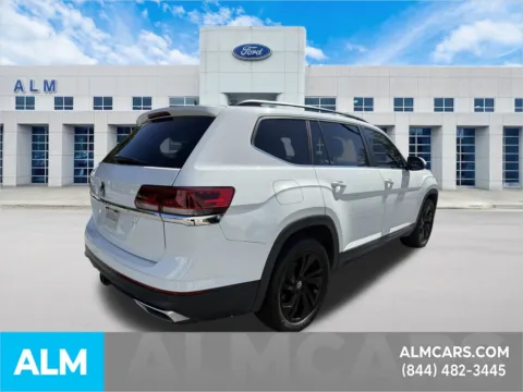 More photos of 2021 Volkswagen Atlas 3.6L V6 SE w/Technology at ALM Ford Marietta, GA