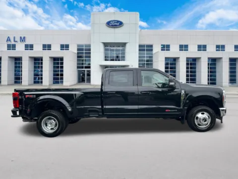 More photos of 2027 Ford F-350SD Lariat at ALM Ford Marietta, GA