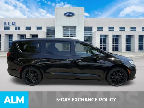 Another view of 2025 Chrysler Pacifica Limited for sale in Marietta, GA at ALM Ford Marietta