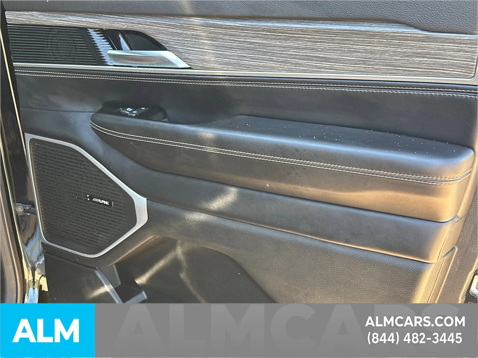 2023 Jeep Wagoneer Series II - Photo 18