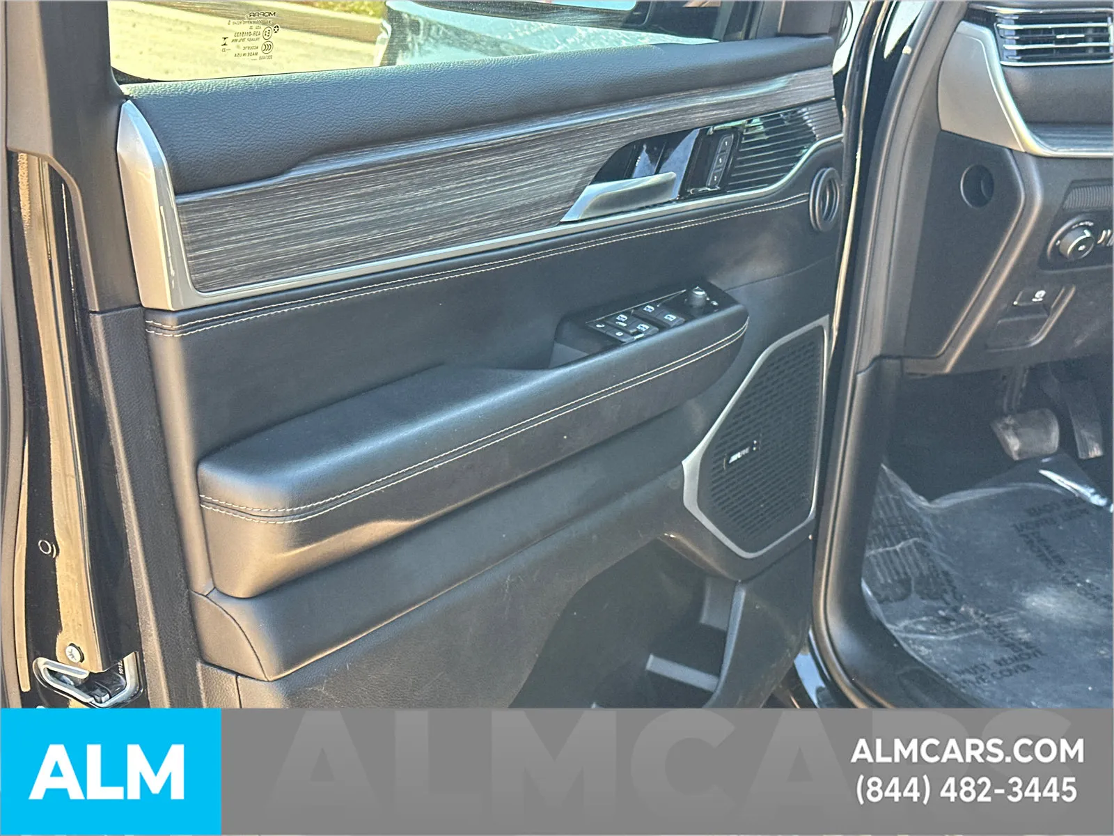 2023 Jeep Wagoneer Series II - Photo 11