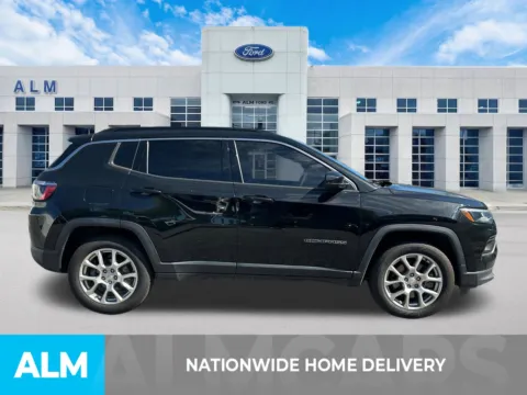 More photos of 2023 Jeep Compass Latitude Lux at ALM Ford Marietta, GA