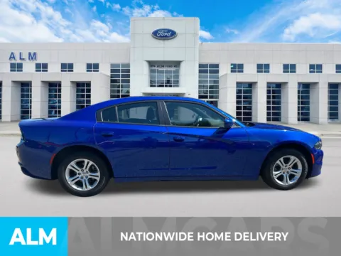 More photos of 2022 Dodge Charger SXT at ALM Ford Marietta, GA