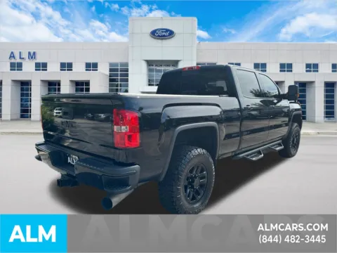 More photos of 2019 GMC Sierra 3500 HD Denali at ALM Ford Marietta, GA