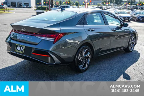 More photos of 2025 Hyundai Elantra SEL Convenience at ALM Ford Marietta, GA