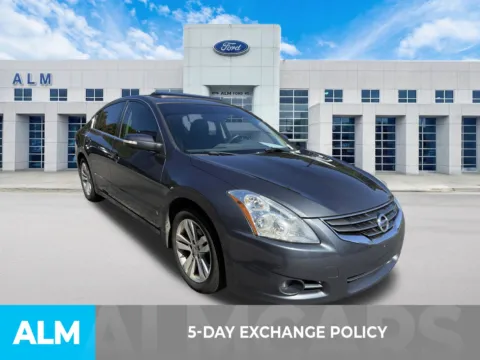 Another view of 2011 Nissan Altima 3.5 SR for sale in Marietta, GA at ALM Ford Marietta
