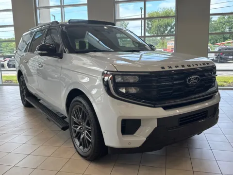 Another view of 2025 Ford Expedition Max Platinum for sale in Marietta, GA at ALM Ford Marietta