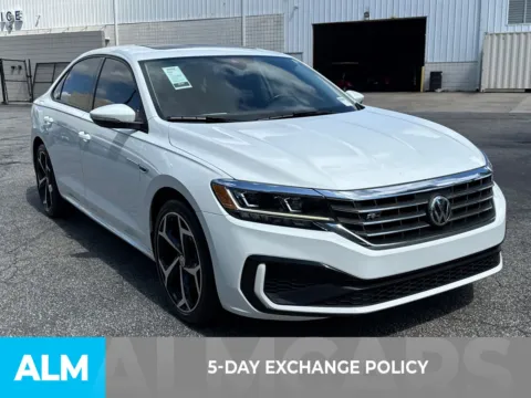 More photos of 2020 Volkswagen Passat 2.0T R-Line at ALM Ford Marietta, GA