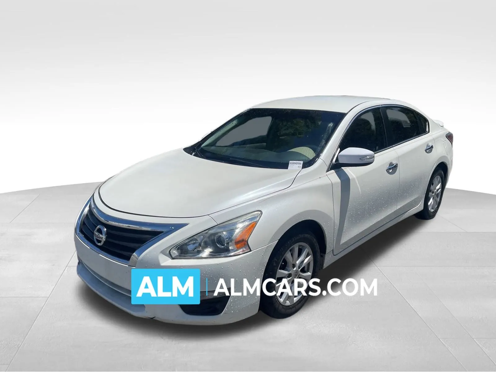 White 2014 Nissan Altima 2.5 S for sale in Marietta, GA