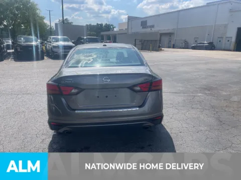 More photos of 2020 Nissan Altima 2.5 SR at ALM Ford Marietta, GA