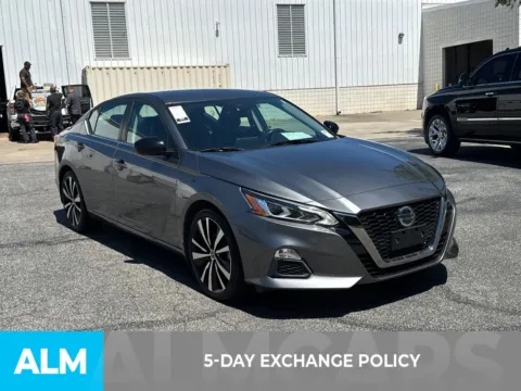 More photos of 2020 Nissan Altima 2.5 SR at ALM Ford Marietta, GA