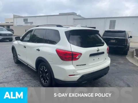 More photos of 2020 Nissan Pathfinder SL at ALM Ford Marietta, GA