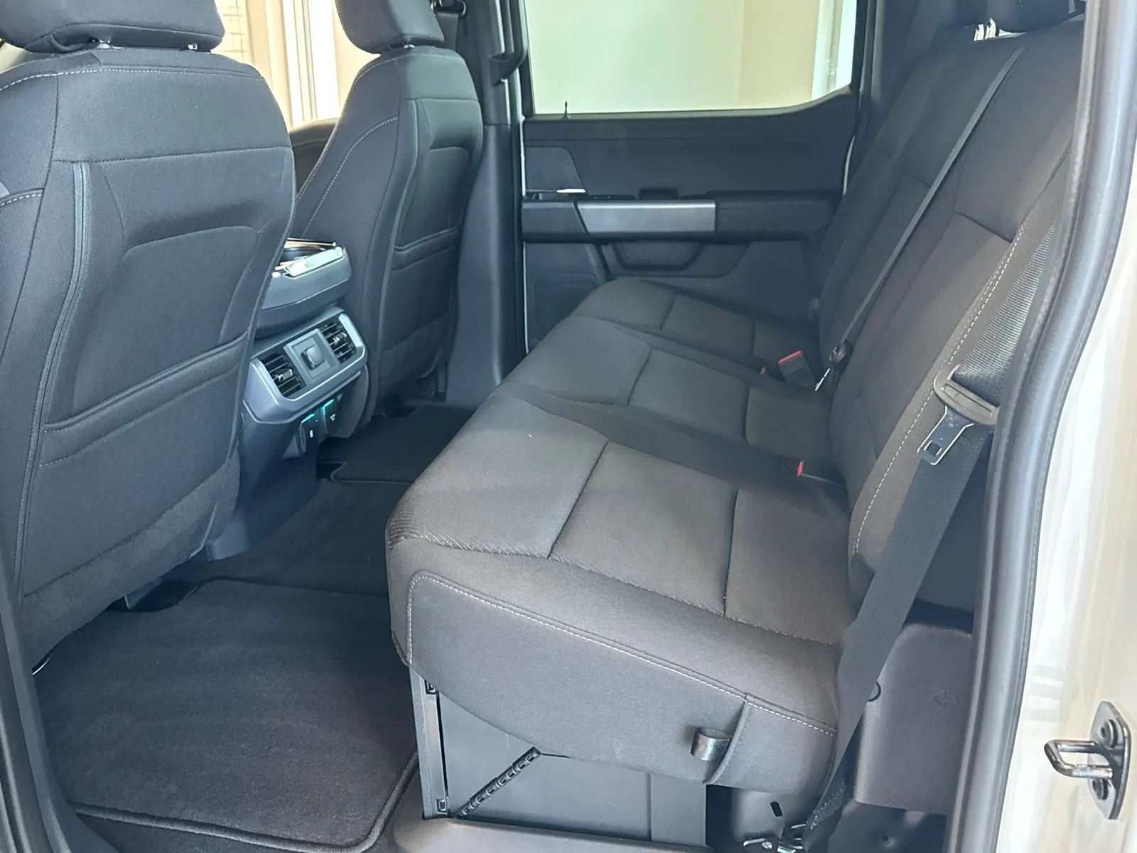 2025 Ford F-150 XLT - Photo 20