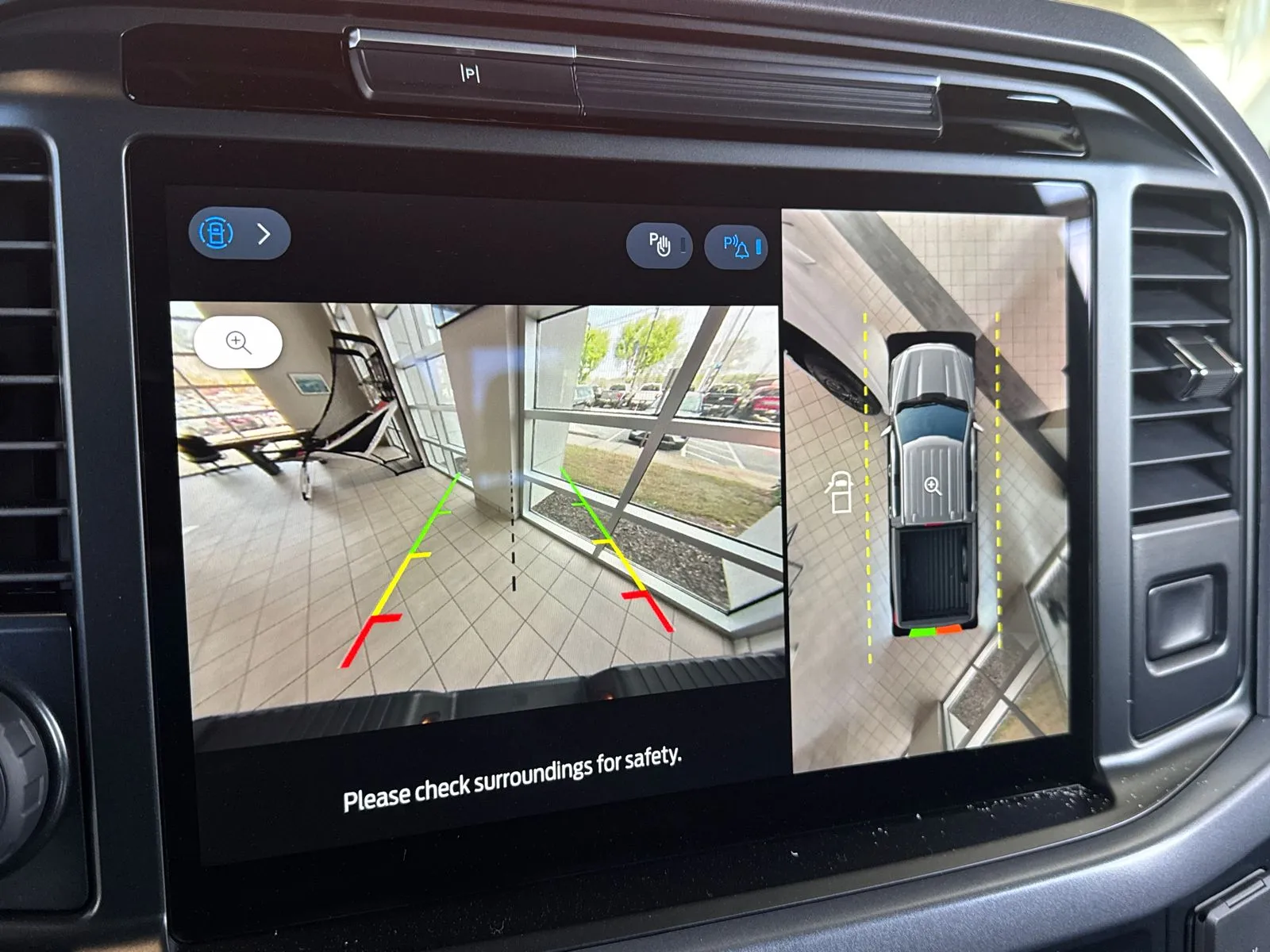 2025 Ford F-150 XLT - Photo 29