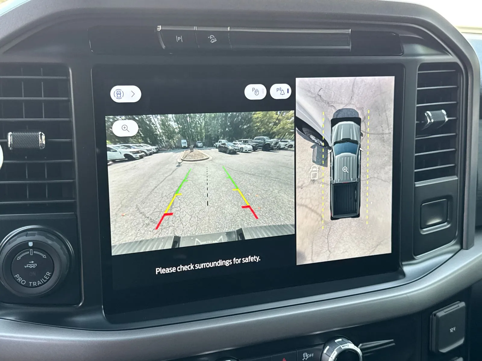 2025 Ford F-150 XLT - Photo 27