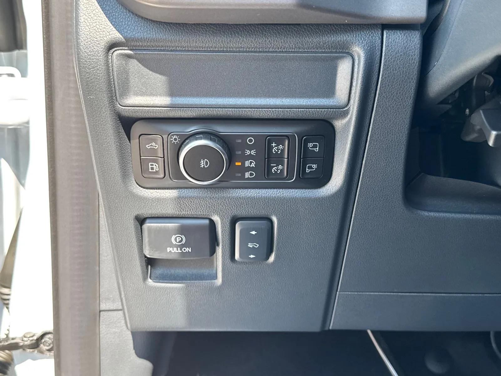 2025 Ford F-150 XLT - Photo 29