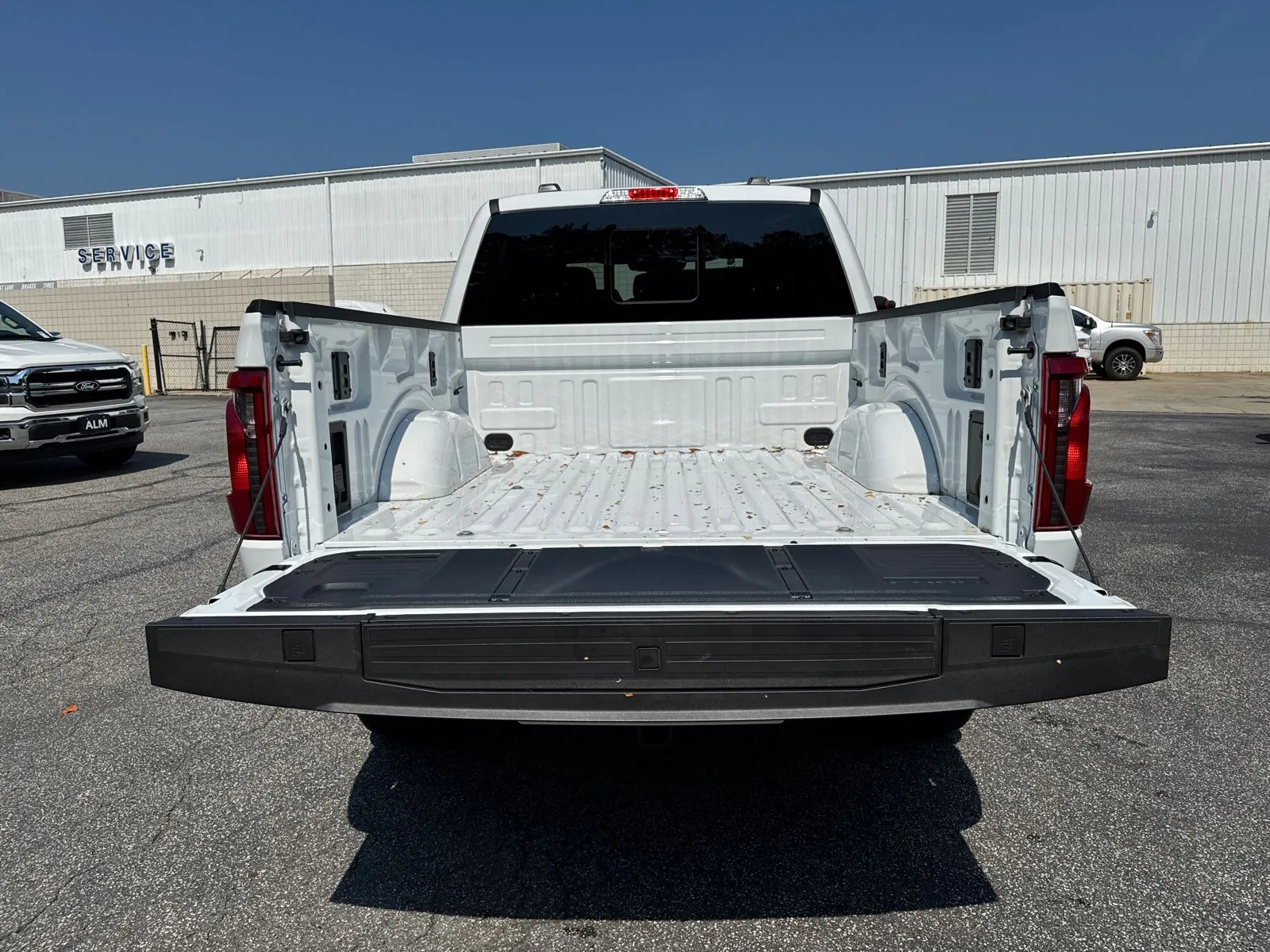 2025 Ford F-150 XLT - Photo 18