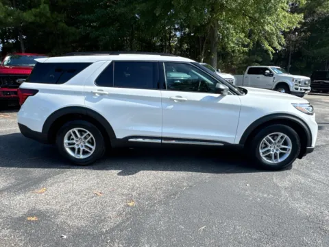 More photos of 2025 Ford Explorer Active at ALM Ford Marietta, GA