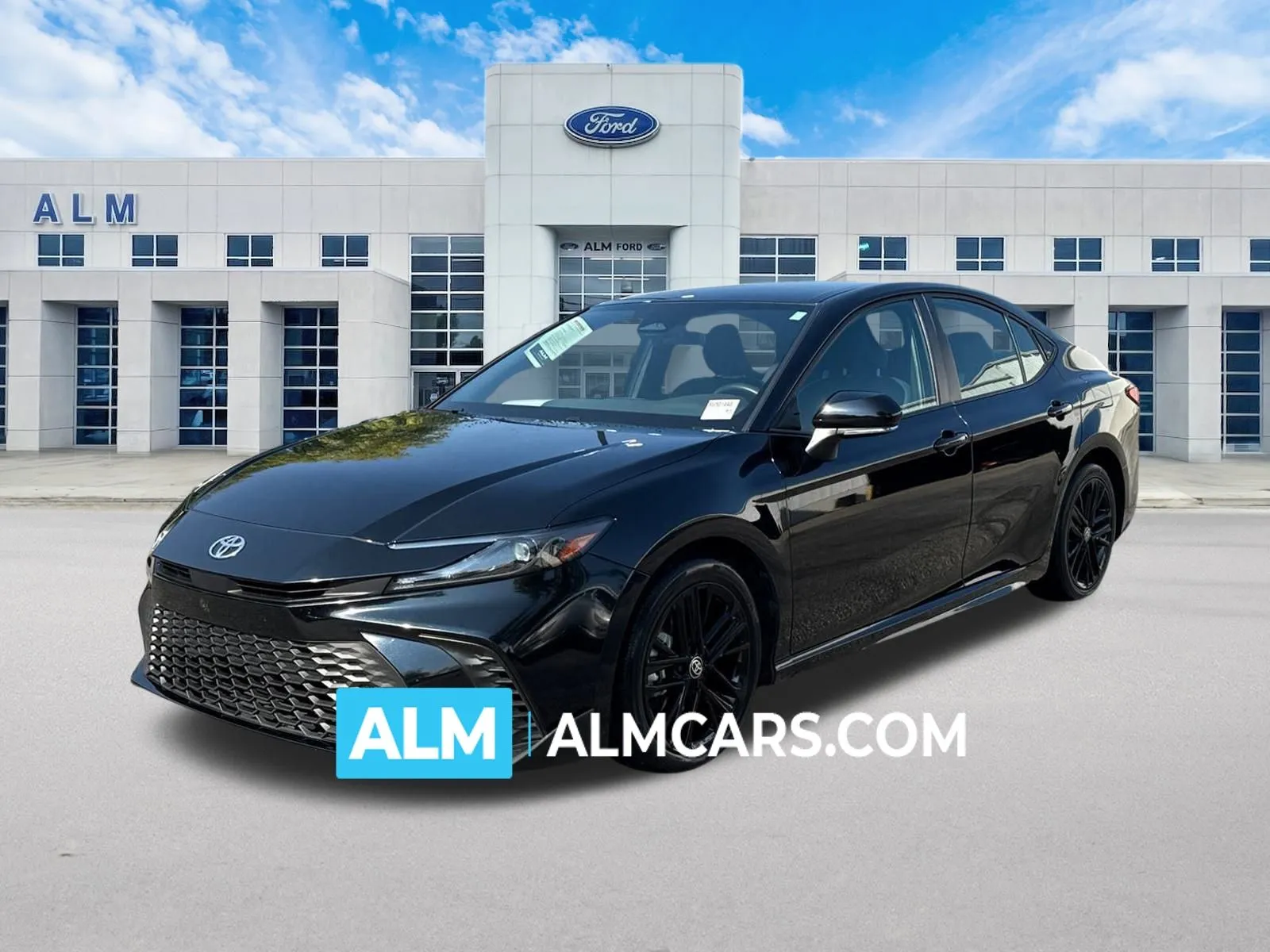 Black 2025 Toyota Camry SE for sale in Marietta, GA