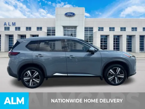More photos of 2022 Nissan Rogue SL at ALM Ford Marietta, GA
