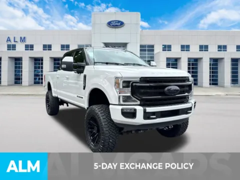 More photos of 2022 Ford F-250SD Platinum at ALM Ford Marietta, GA