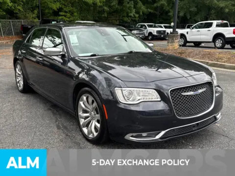 More photos of 2018 Chrysler 300 Limited at ALM Ford Marietta, GA