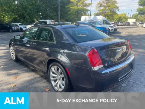 More photos of 2018 Chrysler 300 Limited at ALM Ford Marietta, GA