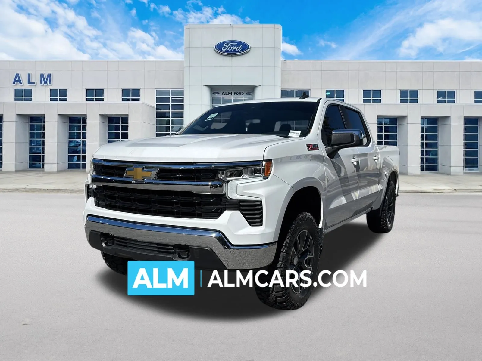 2023 Chevrolet Silverado 1500 LT's photo