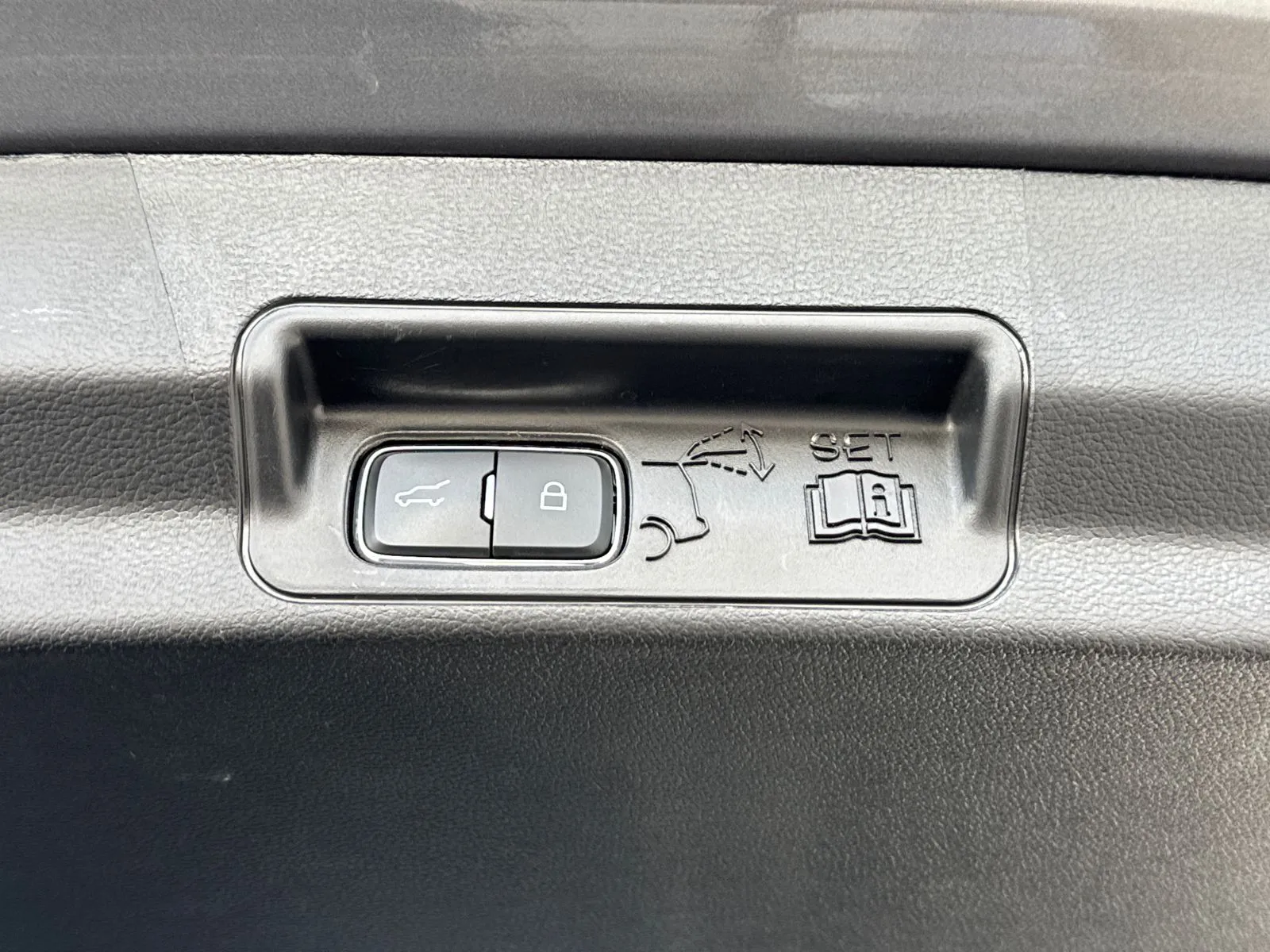 2025 Ford Explorer ST-LINE - Photo 20