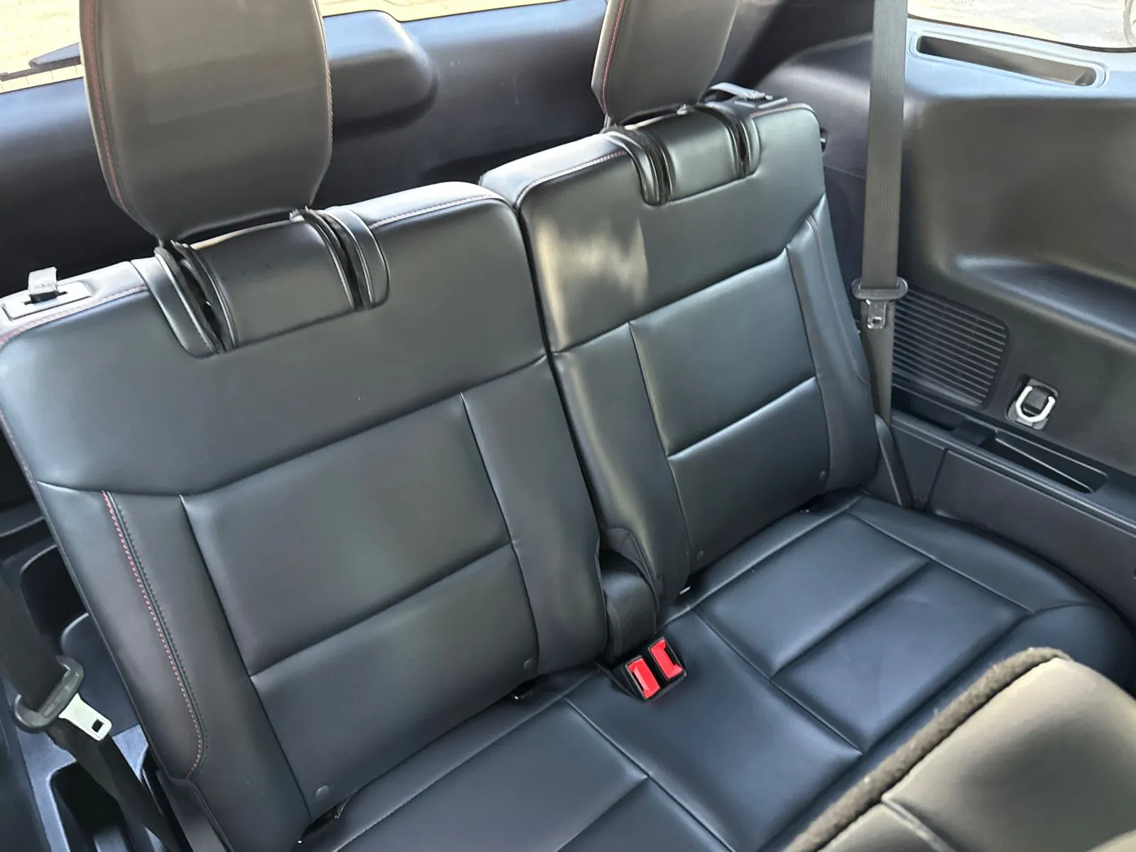2025 Ford Explorer ST-LINE - Photo 17