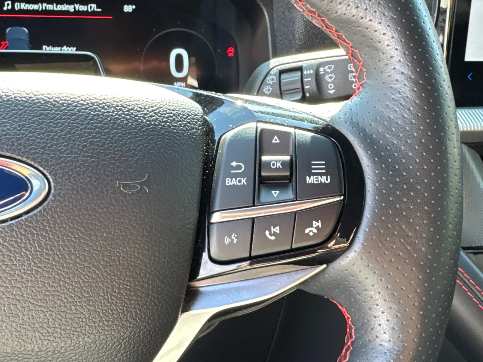 2025 Ford Explorer ST-LINE - Photo 29