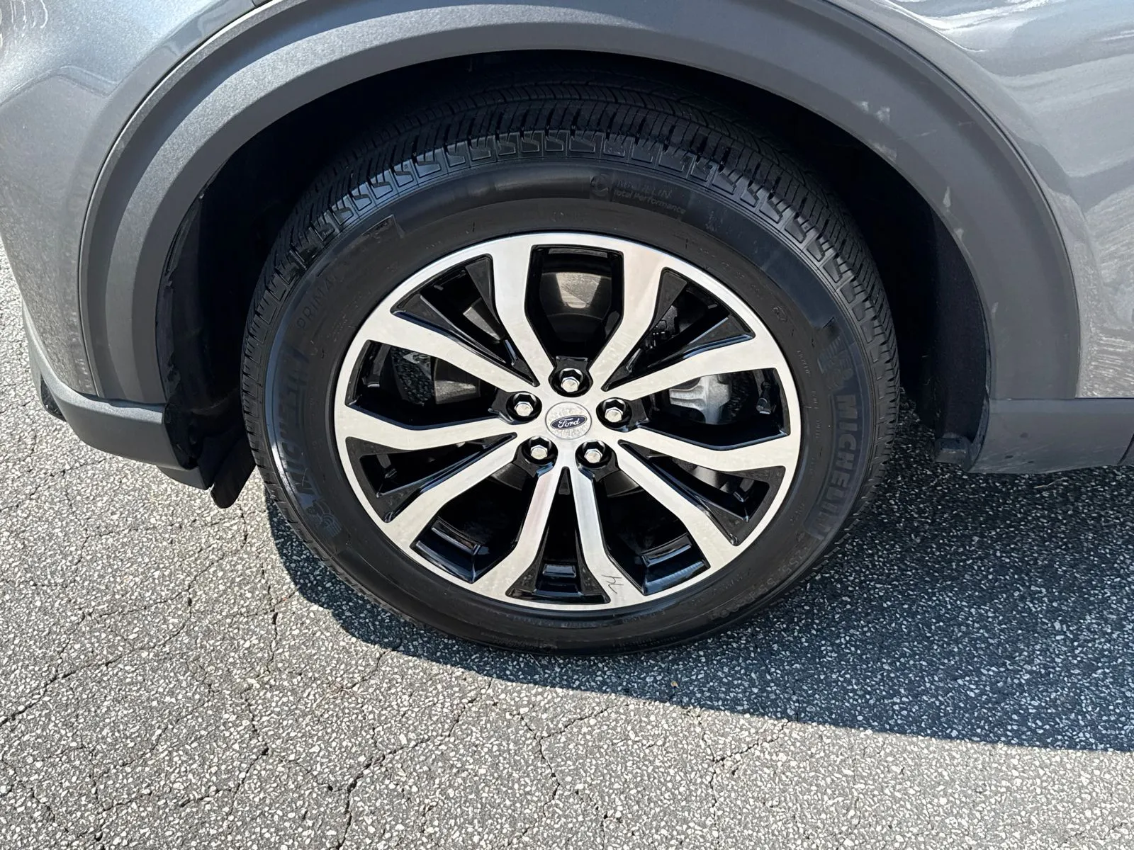 2025 Ford Explorer ST-LINE - Photo 11
