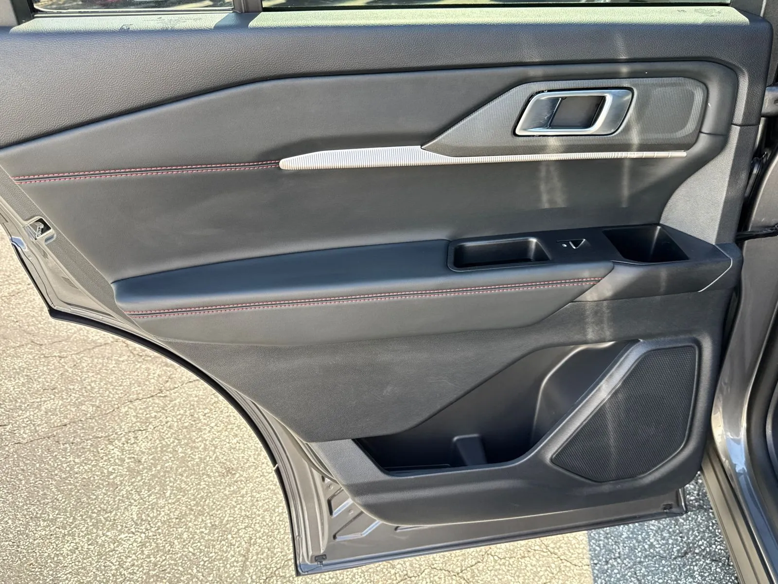2025 Ford Explorer ST-LINE - Photo 23