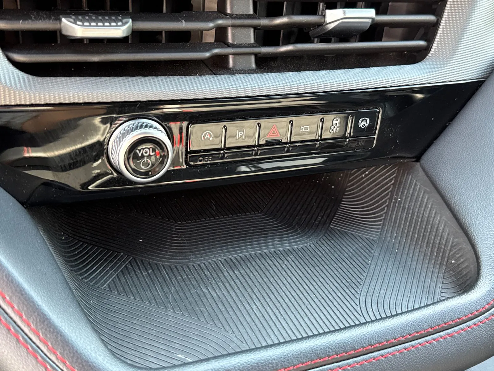 2025 Ford Explorer ST-LINE - Photo 34