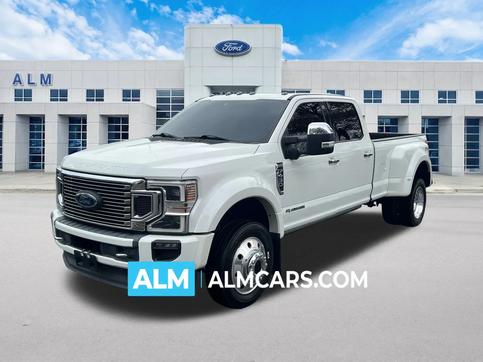 2021 Ford F-450 Super Duty Platinum's photo