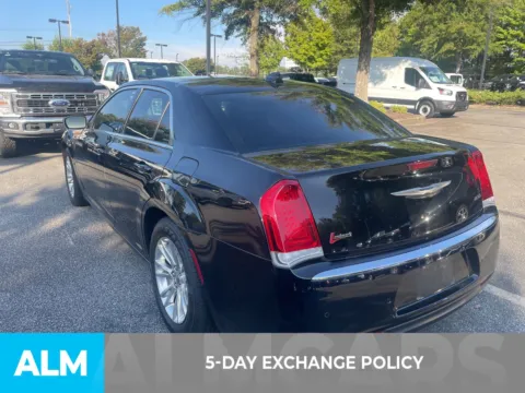 More photos of 2021 Chrysler 300 Touring at ALM Ford Marietta, GA