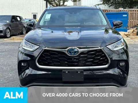 Another view of 2024 Toyota Highlander Hybrid Platinum for sale in Marietta, GA at ALM Ford Marietta