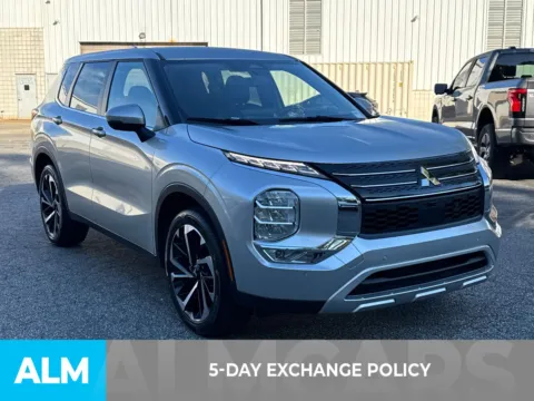 More photos of 2024 Mitsubishi Outlander SE at ALM Ford Marietta, GA