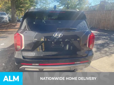 More photos of 2025 Hyundai Palisade Limited at ALM Ford Marietta, GA