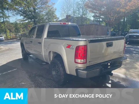 More photos of 2009 GMC Sierra 1500 SLE at ALM Ford Marietta, GA