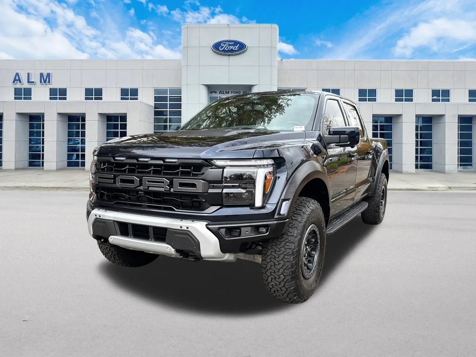 2025 Ford F-150 Raptor's photo