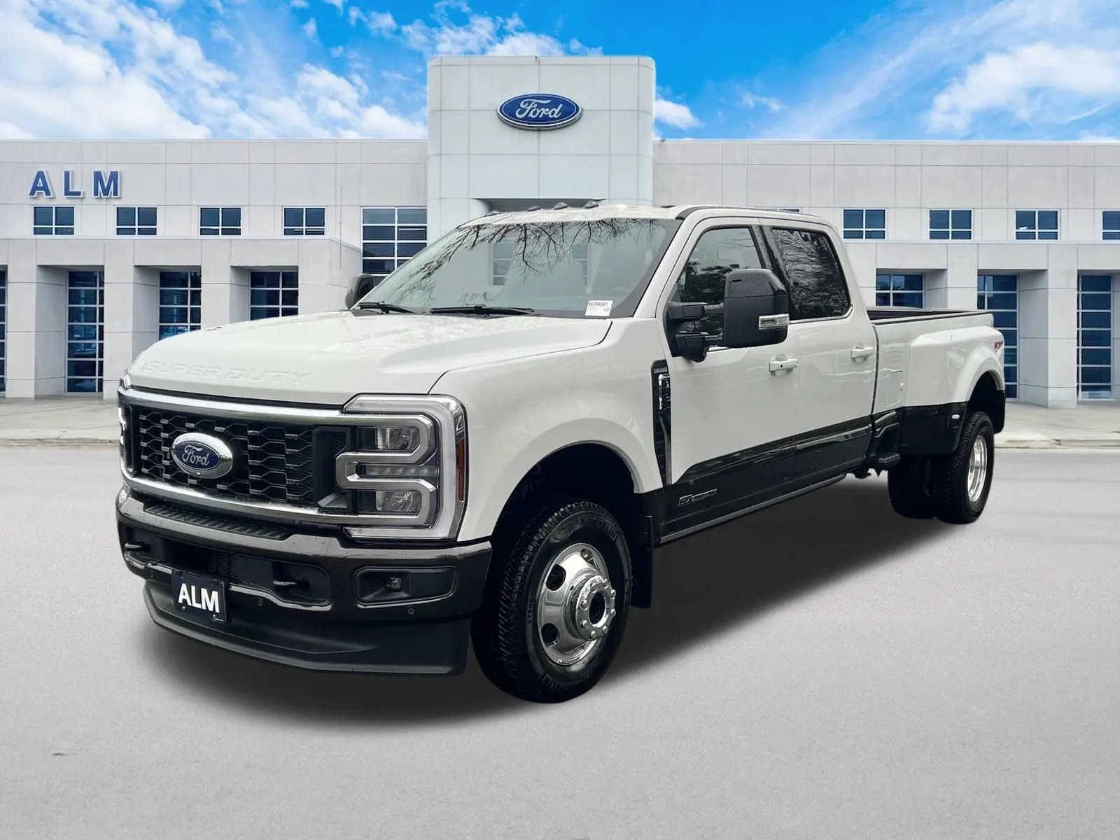 2025 Ford F-350 Super Duty King Ranch's photo