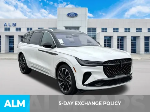 More photos of 2024 Lincoln Nautilus Black Label at ALM Ford Marietta, GA